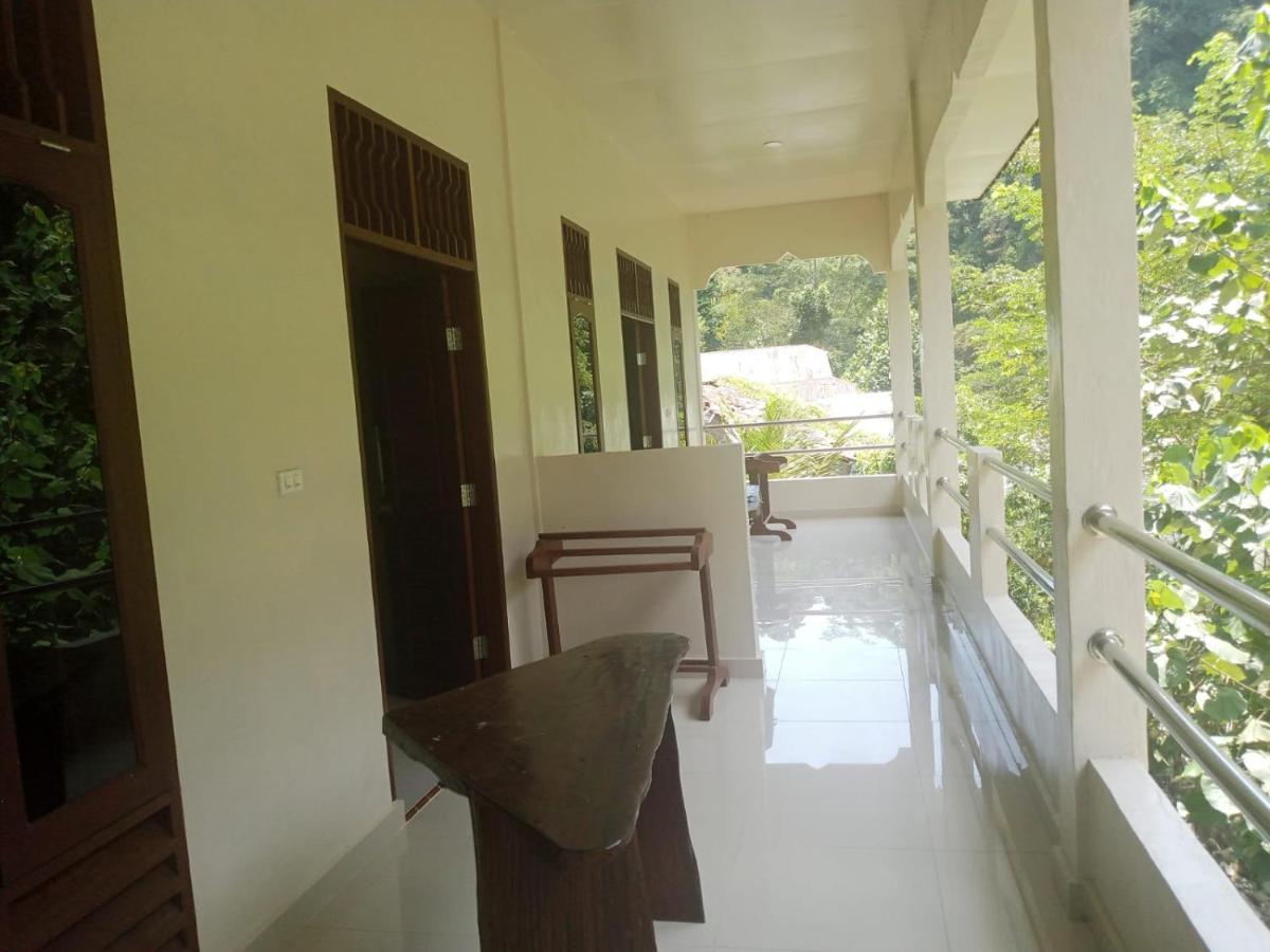 Raja Guest House - Jungle Trekking & Tours Bukit Lawang Sumatra المظهر الخارجي الصورة